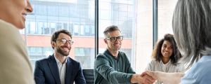 AdobeStock_623602109_Dienstleistung_2500x1000px